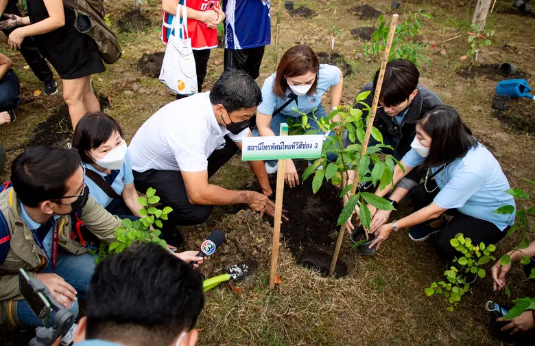 ช่อง 3 ร่วม kick off ปลูกต้นไม้ 1,000 ต้น กับผู้ว่าฯ ชัชชาติ