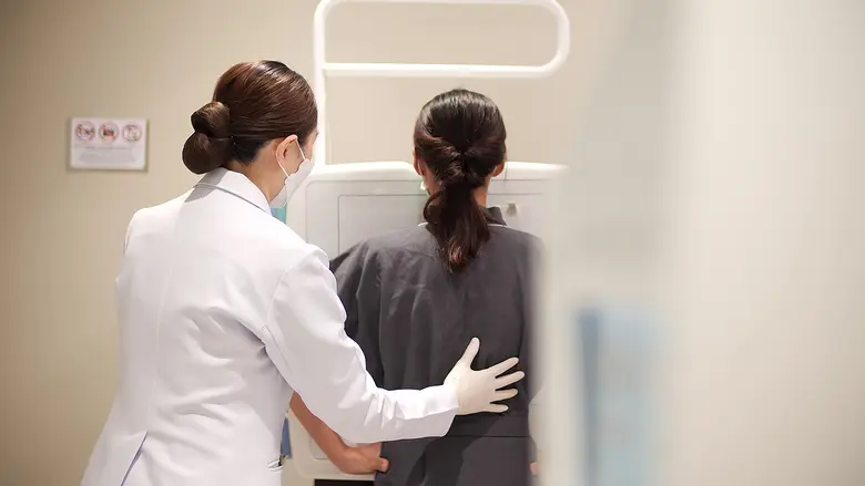 รพ.กรุงเทพ เสริมความแม่นยำในการวินิจฉัยภาพถ่ายเอกซเรย์ทรวงอก โดยใช้นวัตกรรมปัญญาประดิษฐ์ AI