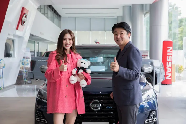 จบไปแล้วกับงานเปิดตัวสุดอลังการของ New Ni...