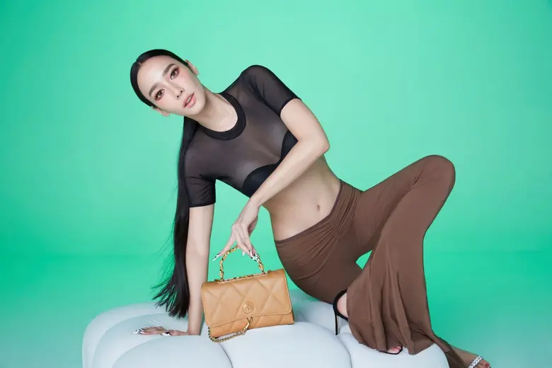 LYN (ลิน) เปิดตัวคอลเลกชัน Fall 2022 กับ ...