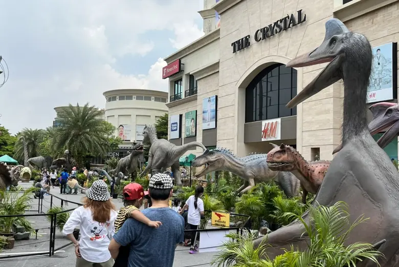 บุกจอยักษ์จนเข้าไปนั่งในใจคอหนังแฟนพันธุ์...