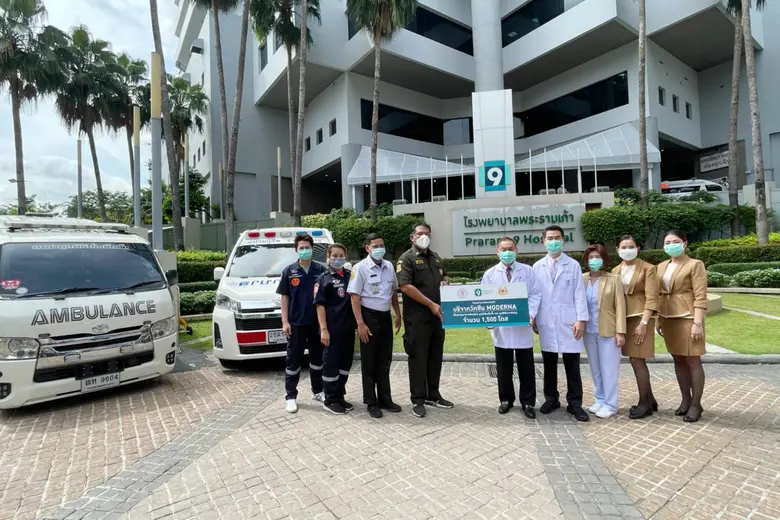 นายแพทย์เสถียร ภู่ประเสริฐ กรรมการผู้อำนว...