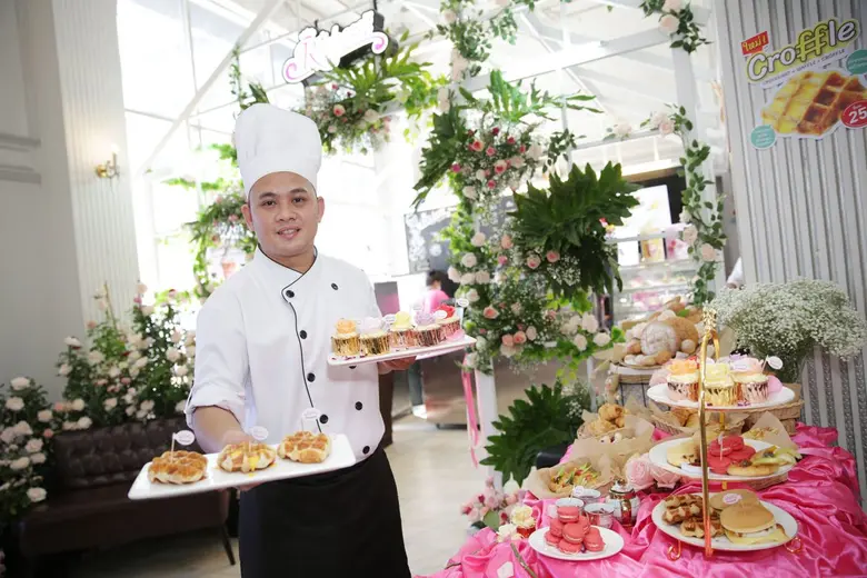 เครือสหพัฒน์ฯ เปิดตัว "ริชเชสเบเกอรี่" คาเฟ่ลับสุดชิคแนวกรีนเฮ้าส์อังกฤษ ร้านเบเกอรี่ อบสด หอมกรุ่นจากเตาทุกวัน อร่อย ปราศจากไขมันทรานส์