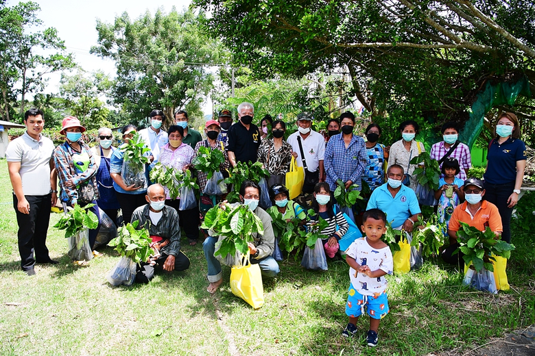 มูลนิธิเจริญโภคภัณฑ์พัฒนาชีวิตชนบท หนุนโครงการตามพระราชประสงค์หมู่บ้านสหกรณ์ต่อเนื่อง ชู "ทุเรียนป่าละอู" ผลผลิตคุณภาพสหกรณ์ฯห้วยสัตว์ใหญ่