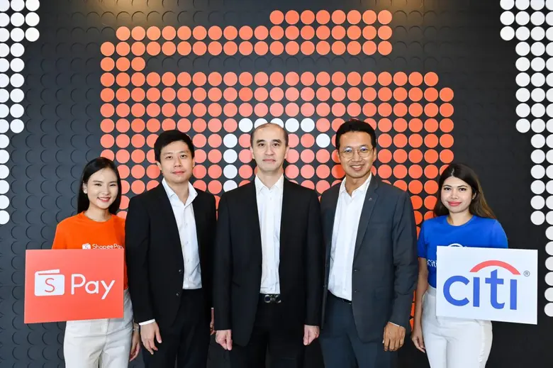 มร.เบ็น หว่อง รองกรรมการผู้จัดการใหญ่ สายงานธุรกิจข...