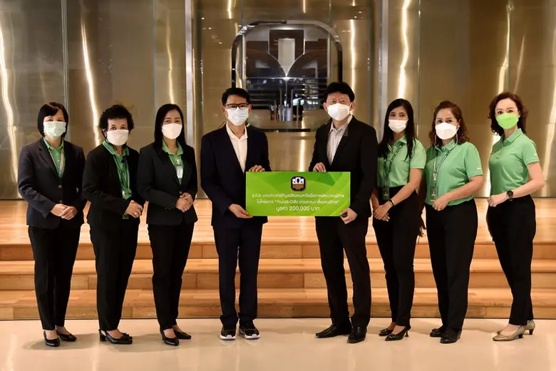 นายสมชาย คมพงษ์ปภา รองผู้จัดการ ธนาคารเพื...