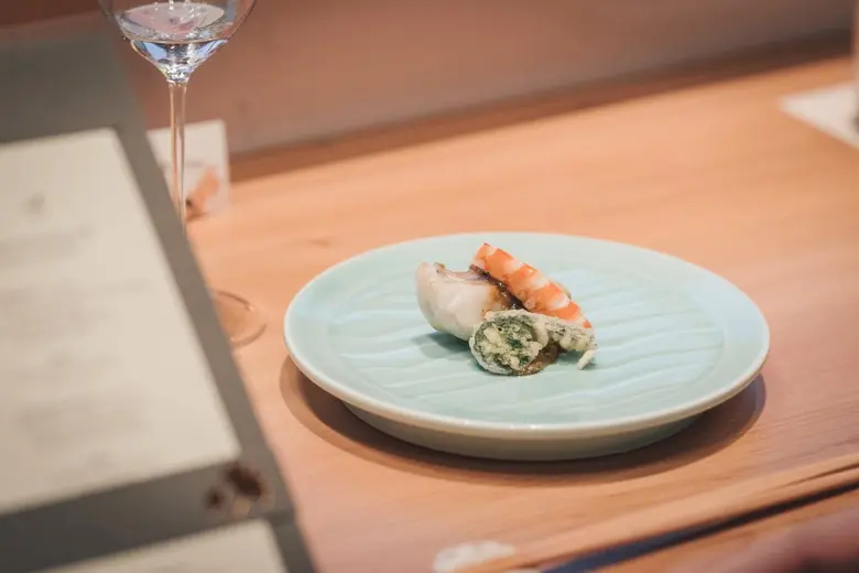 เปิดประสบการณ์สุดยอด "ไคเซกิ โอมากาเสะ" กับวัตถุดิบตามฤดูกาล ที่ ซูชิ ยามาซาโตะ โรงแรม ดิ โอกุระ เพรสทีจ กรุงเทพฯ