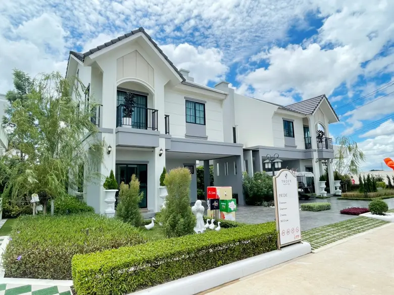 "มารวย เรียลเอสเตท" เปิดแบรนด์ใหม่ "ทรอฟี บ้านโพธิ์" (TROFY Baan Pho) รองรับขยายเมือง EEC ตอกย้ำผู้นำตลาดอสังหาฯ พื้นที่ภาคตะวันออก