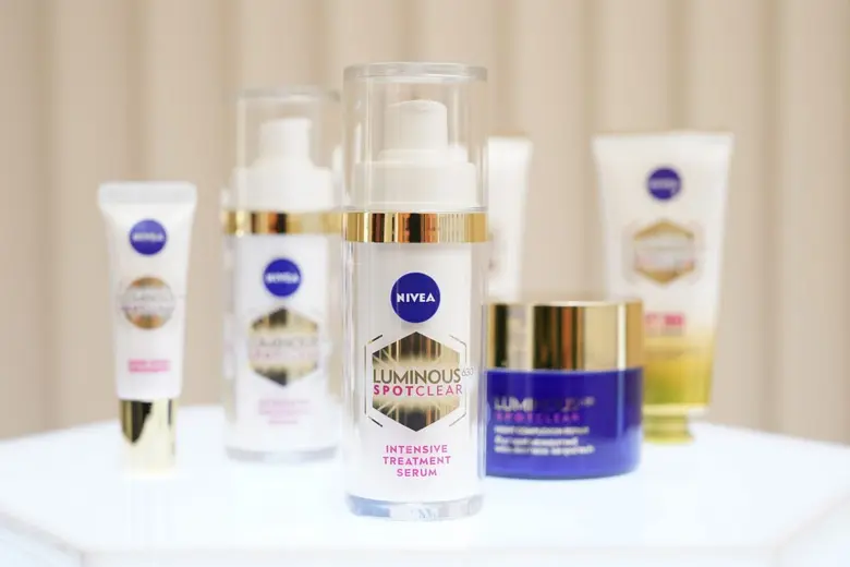 นีเวีย ปฏิวัติวงการฝ้าแดด แก้ปัญหาจุดด่างดำฝังลึก สะสม 10 ปี* ถึงใจกลางผิว ใหม่! "นีเวีย ลูมินัส630 ทรีทเม้นท์ เซรั่ม"