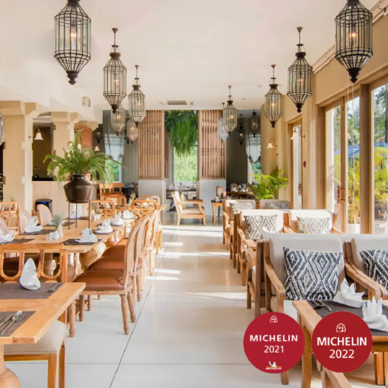 เทวาศรม เขาหลัก บีช รีสอร์ท แอนด์ วิลล่าม...