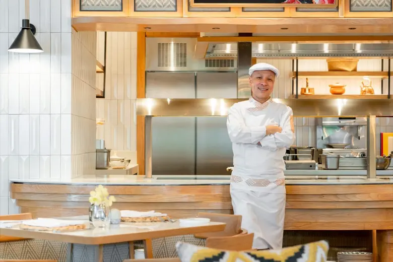 โรงแรม มีเลีย เชียงใหม่ ประกาศเปิดห้องอาหาร ไหม เรสเตอร์รองท์ แอนด์ บาร์ เพื่อให้บริการอาหารไทยภาคเหนือแบบล้านนาร่วมสมัยที่มีกลิ่นอายของอาหารเมดิเตอร์เรเนียน