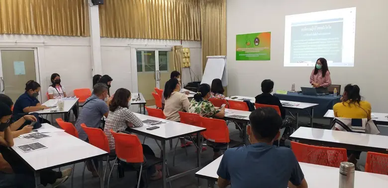 สนพ.จันทบุรี เปิดการฝึกอบรมสาขาการพัฒนานวัตกรรมผลิตภัณฑ์เพื่อตอบสนองความต้องการของลูกค้า จำนวน 30 ชั่วโมง