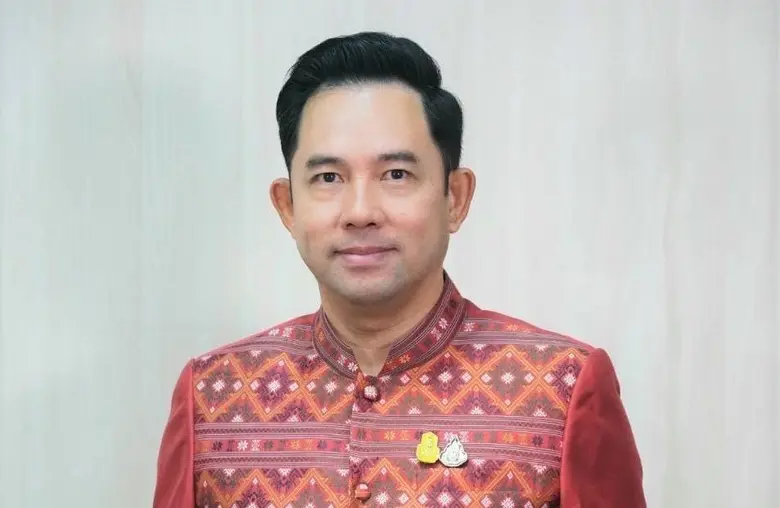 ครั้งแรกของประเทศไทย วธ. โชว์ลายผ้าอัตลัก...