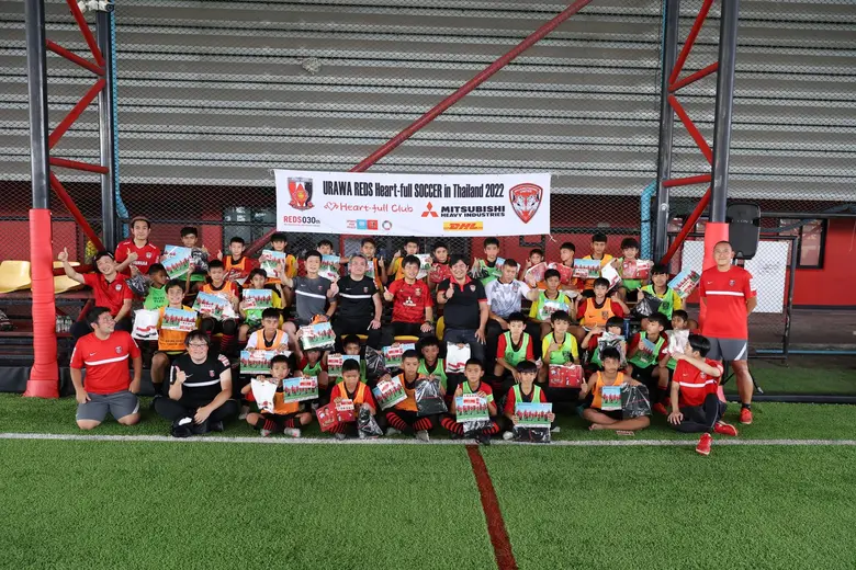 "กิเลนผยอง" เมืองทอง ยูไนเต็ด ร่วมกับสโมส...