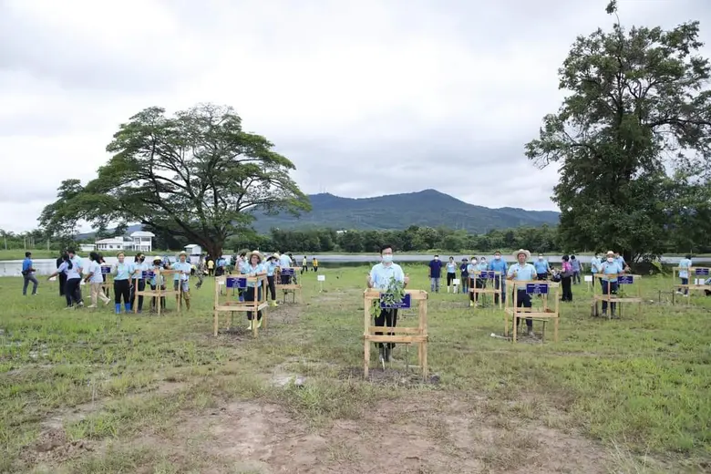 วว. จับมือ วช. เฉลิมพระเกียรติ สมเด็จพระนางเจ้าสิริกิติ์ พระบรมราชินีนาถ พระราชชนนีพันปีหลวง จัดกิจกรรมปลูกป่า " 90 ไร่ 9,000  ต้น"  สร้างต้นแบบป่านิเวศ  ป่ากินได้  ป่าเศรษฐกิจ  ณ  สถานีวิจัยลำตะคอง