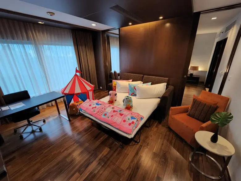 ใช้เวลาพักผ่อนอย่างหรูหราและมีความสุข กับ...