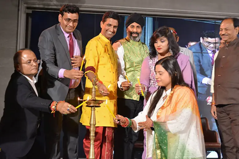 ผลรางวัล Indo Thai Excellence Awards 2022 มอบแก่ผู้ชนะ 4 สาขา และงานแสดงกวีฮินดูสุดยิ่งใหญ่กาเฟี๊ย กุ๊ม 2022 จากสุดยอดนักกวีอินเดีย ดร.กุมาร์ วิชวัส