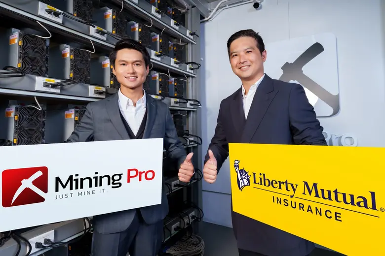 นายจตุรภุช ตรีเพ็ชร ประธานเจ้าหน้าที่บริห...