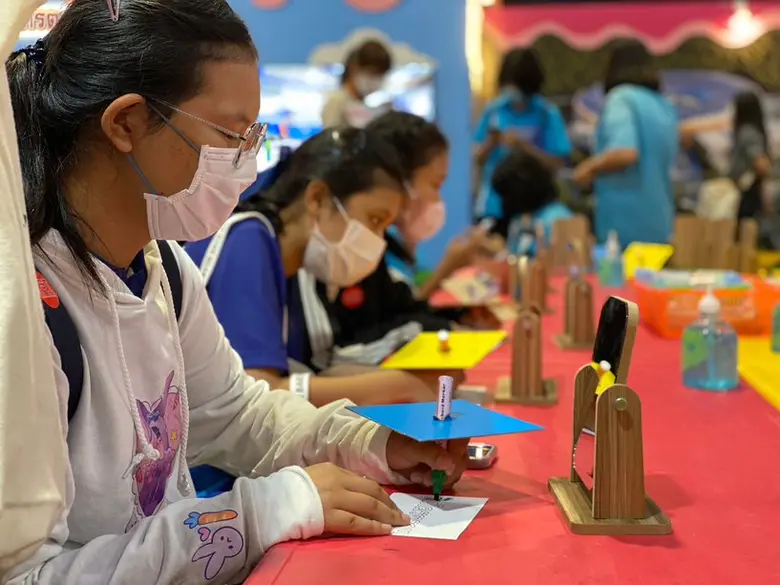 ชวนหนูๆ ตะลุย "ซินโครตรอนแลนด์ แดนมหัศจรรย์" ในงาน "มหกรรมวิทย์ 2565"