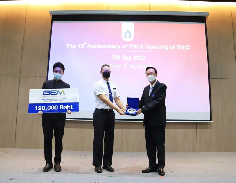 คุณอัลวิน จี รองกรรมการผู้จัดการ ผู้แทนบร...