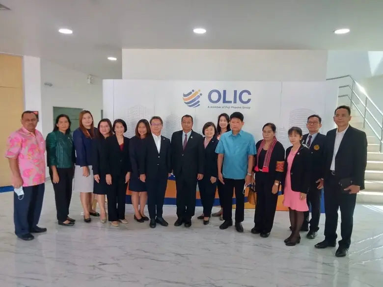 นายสุชาติ ชมกลิ่น รัฐมนตรีว่าการกระทรวงแร...