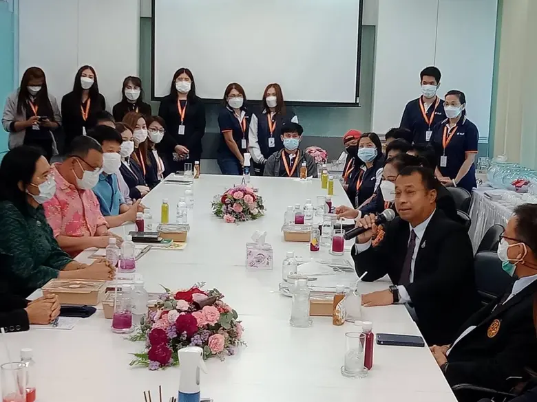 รมว.เฮ้ง ส่ง'รองปลัด'เยี่ยมโรงงาน ย้ำความเชื่อมั่นนายจ้างญี่ปุ่น รัฐบาลดูแลแรงงานผ่านวิกฤต ช่วยธุรกิจเดินได้