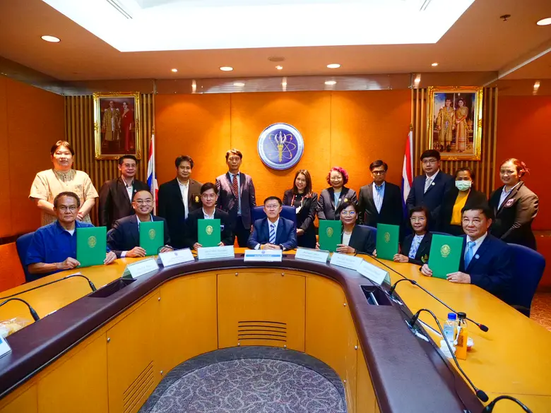 ดร.ดนุช ตันเทอดทิตย์ เลขานุการรัฐมนตรีว่า...