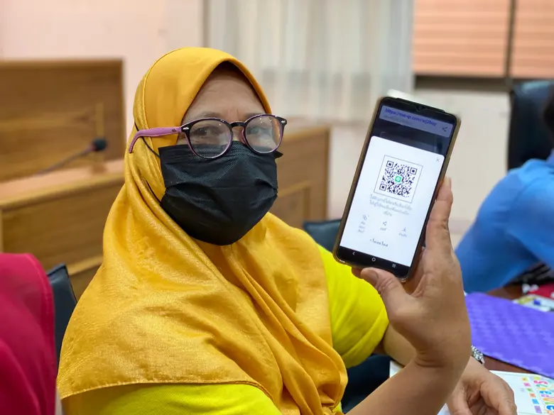 นางสาวธัญรัศม์ ศรีริพราหมณ์ ผู้อำนวยการสำ...