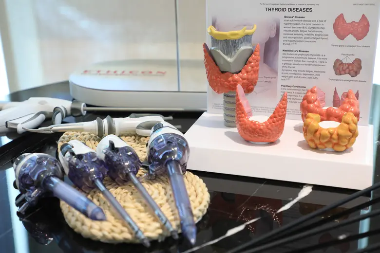 โรงพยาบาลพระรามเก้า เปิดศูนย์ไทรอยด์และผ่าตัดไทรอยด์ เจาะลึกการรักษาโรคไทรอยด์และการผ่าตัดไทรอยด์ เพื่อคุณภาพชีวิตของผู้ป่วย