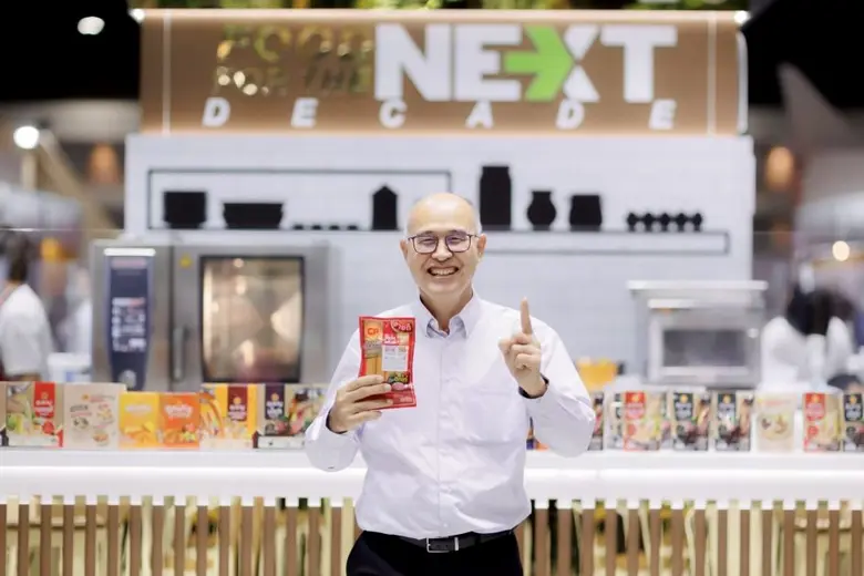 นายณฤกษ์ มางเขียว รองกรรมการผู้จัดการบริห...