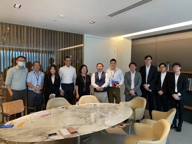 ดร.สมภพ ศักดิ์พันธ์พนม ประธานกรรมการ พร้อ...