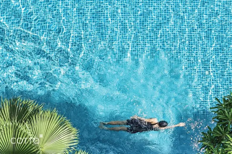 การใช้กระเบื้องปูพื้นและกรุผนัง นับเป็นวั...