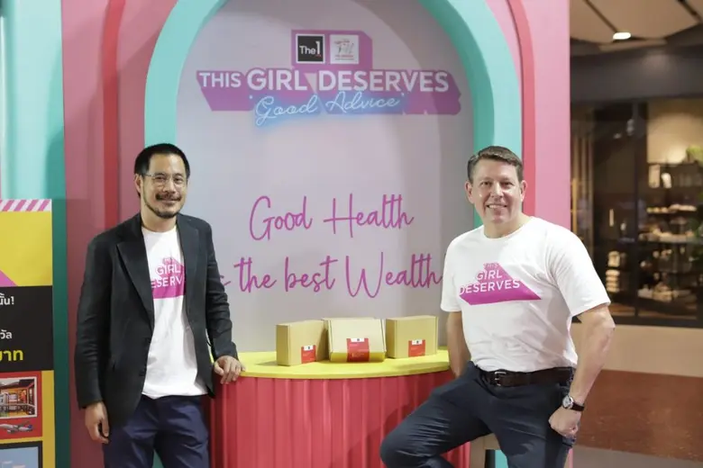 นายกวิน ตั้งอุทัยศักดิ์ (ซ้าย) Managing D...