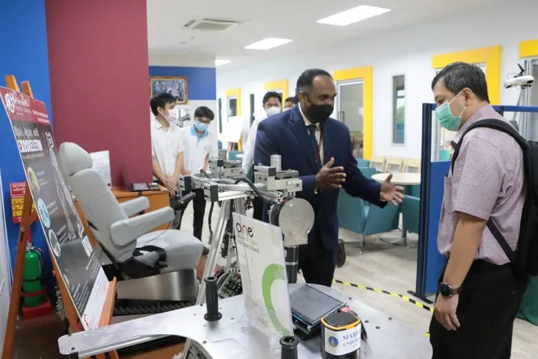 วิศวะมหิดล - ม.เทคโนโลยีนันยาง สิงคโปร์ แลกเปลี่ยนองค์ความรู้ "หุ่นยนต์เพื่อฟื้นฟูสมรรถภาพ"