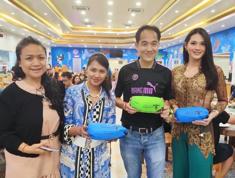 คุณณัฐินีฐิติ ภิญญาปิญชาน์ ผู้แทนการท่องเที่ยวอินโด...