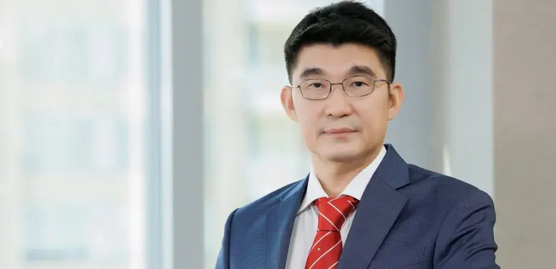 เพา จาตกานนท์ รองกรรมการผู้จัดการใหญ่ ธุร...