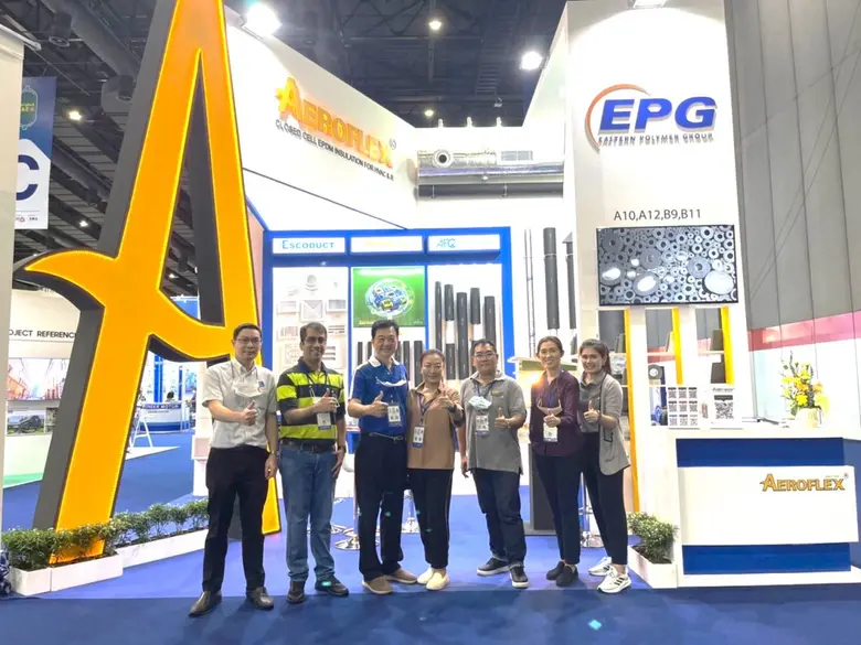 รศ.ดร.เฉลียว วิทูรปกรณ์ (ที่ 3 จากซ้าย) ร...