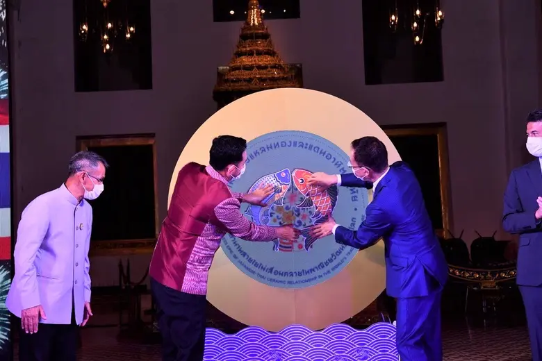 นายอิทธิพล คุณปลื้ม รัฐมนตรีว่าการกระทรวง...