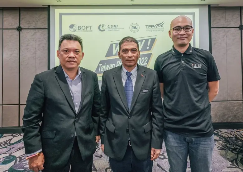 นายเจริญ แก้วสุกใส ประธานกลุ่มอุตสาหกรรมอาหาร และเค...