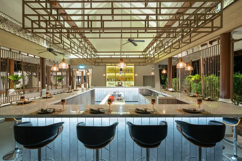 โรงแรมดุสิตธานี กระบี่ บีช รีสอร์ท พิชิตรางวัล Haute Grandeur Global Awards 2022