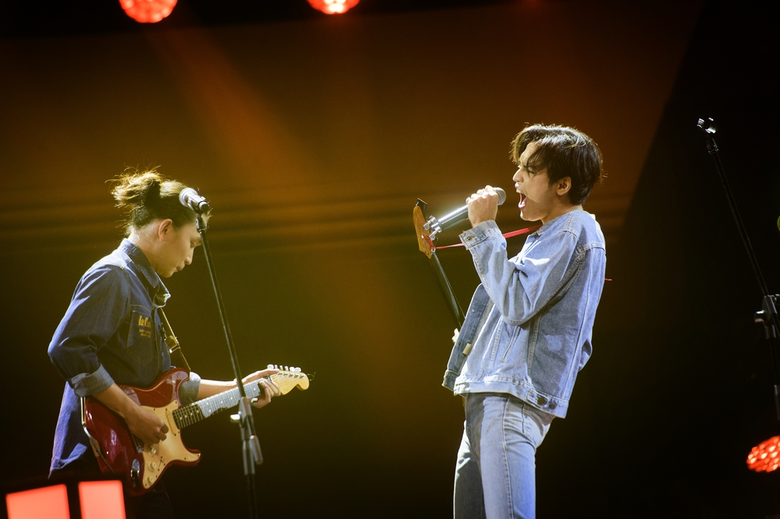 เปิดสัปดาห์ด้วยโชว์สุดเซอร์ไพรส์ในรอบ Bat...