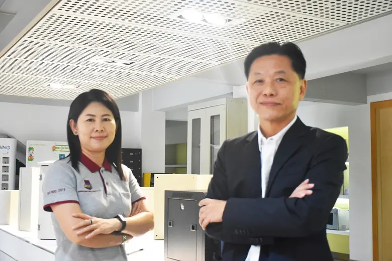 นายธานิน สัจจะบริบูรณ์ ประธานเจ้าหน้าที่บ...