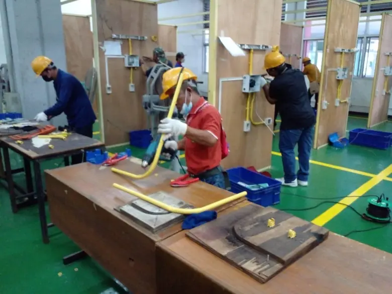 รมว.สุชาติ ผุดไอเดีย GIG Worker อัพสกิล ผู้มีรายได้น้อย ปี 2566 กว่า 30,000 คน