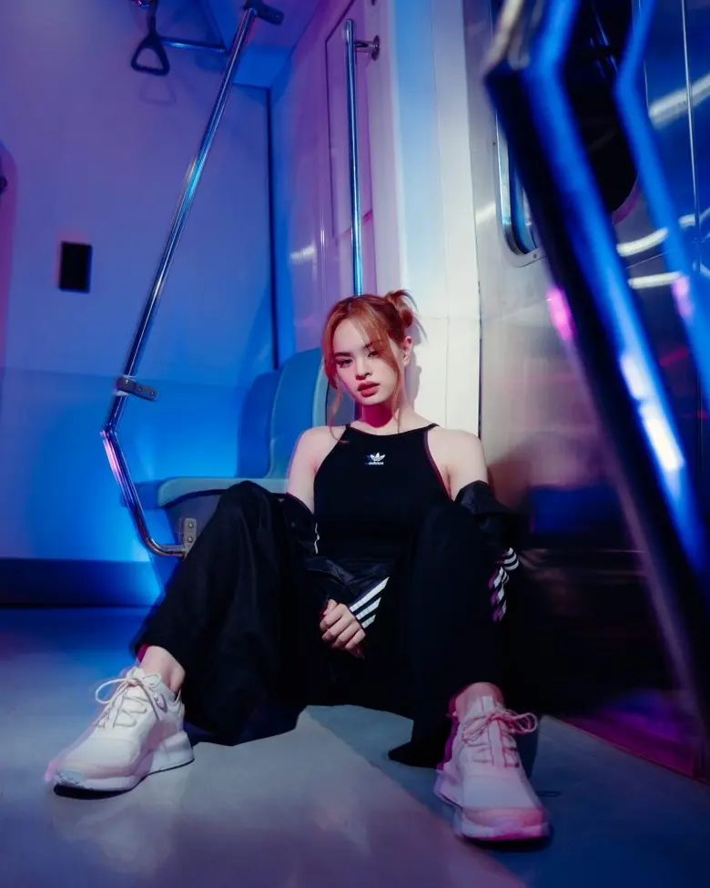 หลังจากที่อาดิดาส ออริจินอลส์เผยโฉม NMD อ...