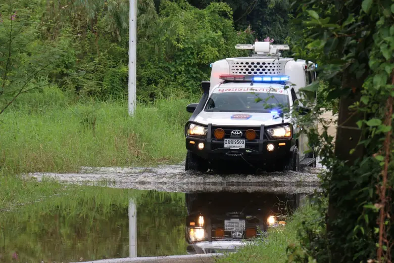 มูลนิธิป่อเต็กตึ๊ง ยกทัพจัดทีมบรรเทาสาธาร...