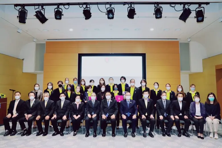 นายสุชาติ ชมกลิ่น รัฐมนตรีว่าการกระทรวงแร...