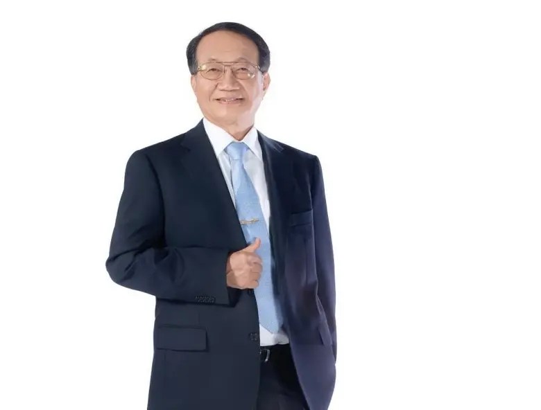 ดร.ภวัฒน์ วิทูรปกรณ์ ประธานเจ้าหน้าที่บริ...