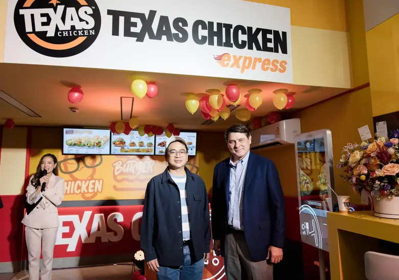 นาย โจ กูธ (Joe Guith) ประธานกรรมการบริหา...