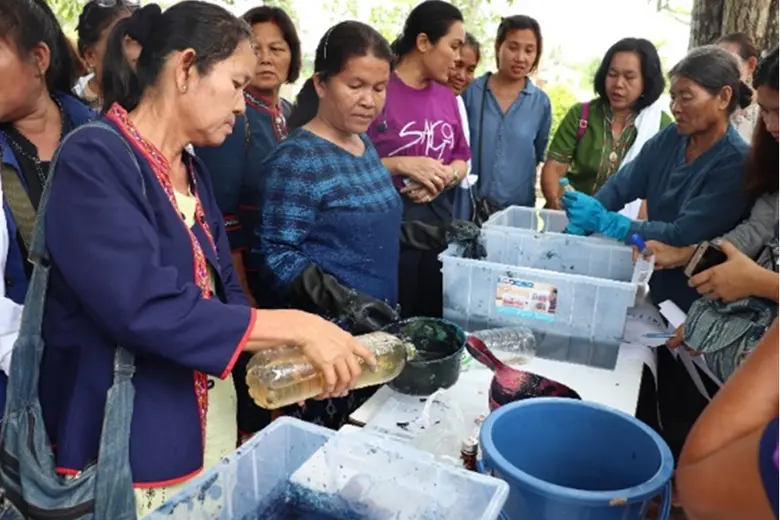 วช.หนุนตั้งศูนย์วิจัยชุมชนทั่วประเทศ เน้นถ่ายทอดเทคโนโลยีที่เหมาะสม โชว์ศูนย์วิจัยชุมชนผ้าย้อมครามสุขภาพ บ้านดอนกอย จ.สกลนคร