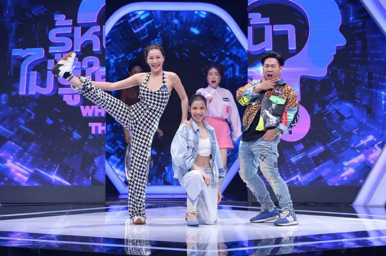 3 จ. สุดจี๊ด จีน่า - จันจิ - จุ๊บจิ๊บ นำทีมส่องหน้า พร้อมเผยเรื่องราวของนักร้องดังที่เคยรับงานเอนสองต่อสอง !